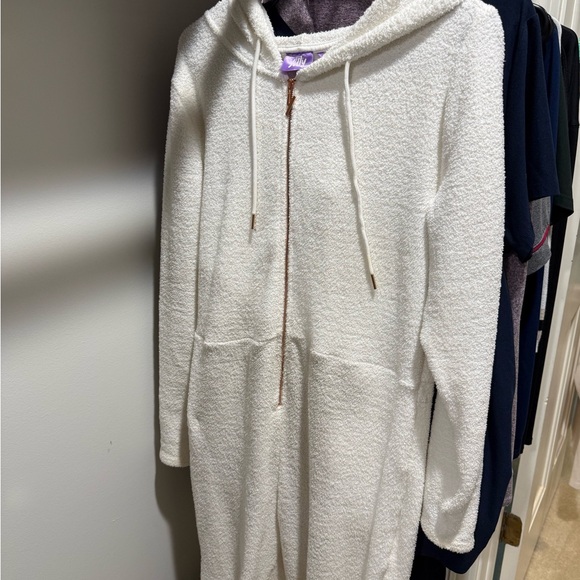 Yitty Haul - Picture 1 of 4